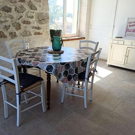 La Bastide Des Roman Villa Vernegues Bagian luar foto